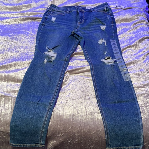 Old Navy Mid Rise Rockstar Super Skinny Jeans - Picture 5 of 7